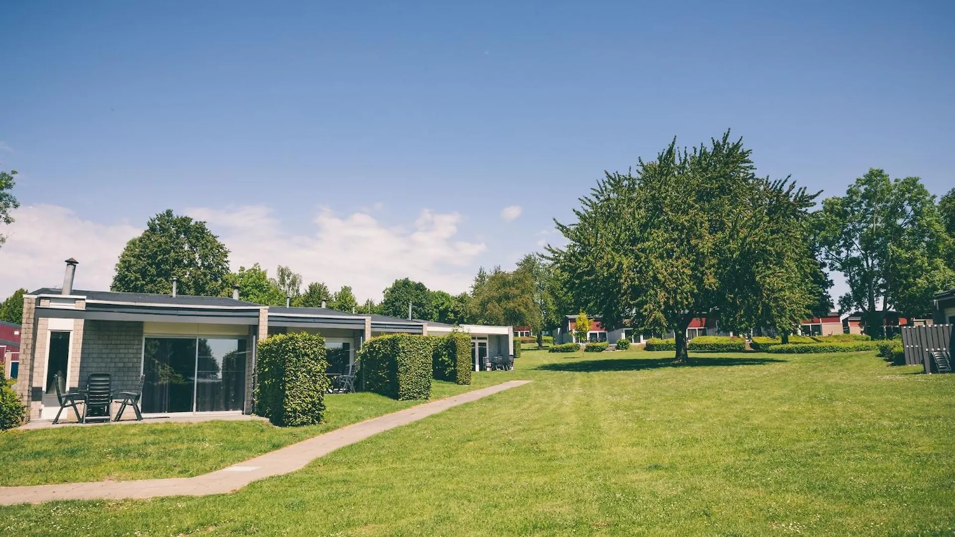 Nice Bungalow With Sauna And Bubble Bath, On A Holiday Park, 4 Km Valkenburg Walem Holiday home